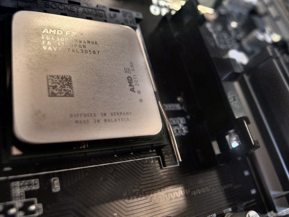 processor-1906082_1280.thumb.jpg.0e38aa956a28ce735aabd5f108b99f00.jpg