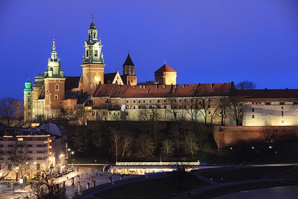 wawel2.jpg.d773eab840e8eaaea9407cad1304589b.jpg