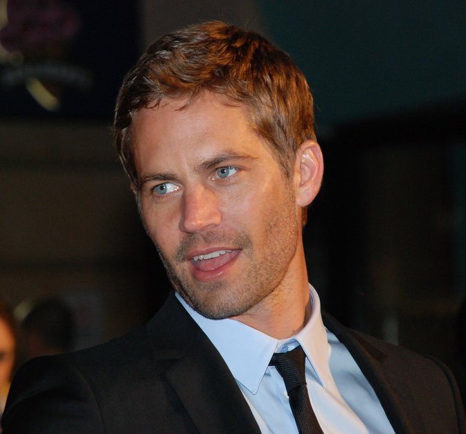 PaulWalkerMar09.jpg.51b990620f3b2d5e15b81017bf71999b.jpg