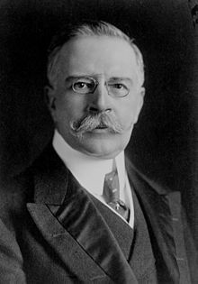 154301426_220px-Francisco_Len.jpg.6dc8aa8532883f177e3aa4f5b7986482.jpg