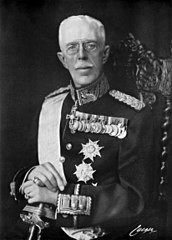 172px-Gustaf_V_av_Sverige.jpg.0a76d4d1c6b538c376decb92d4942600.jpg