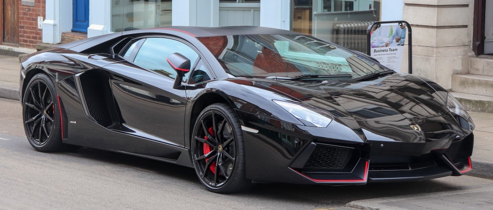 2015_Lamborghini_Aventador_LP700-4_Pirelli_Edition_6.5_Front.thumb.jpg.a4a8f424342b19441328e186b58a1268.jpg