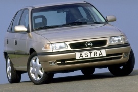 OPEL_Astra-5-Doors-1994_main.jpg.70038357f5a17f638819bfeb350d36d2.jpg