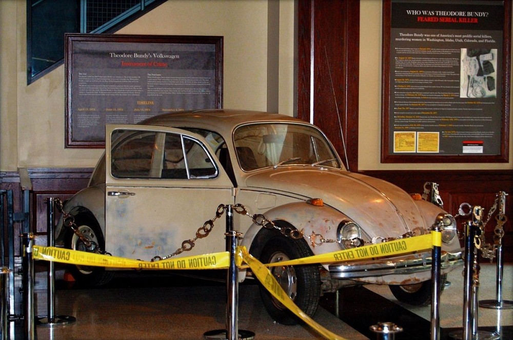 Ted_Bundy_Volkswagen_Beetle.thumb.jpg.54e187b0d599be6acce41f1cbf8a94e0.jpg