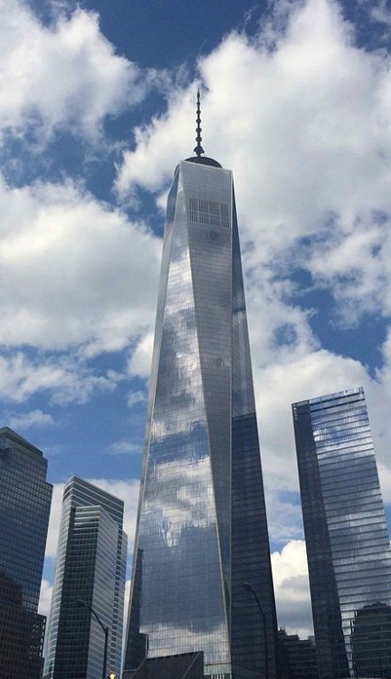 1-world-trade-center.thumb.jpg.0e61d1f5cec59e9c7ff2136b0ad72502.jpg