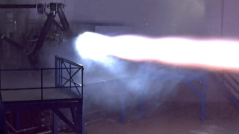 800px-Raptor_test_firing,_2015-09-25.jpg