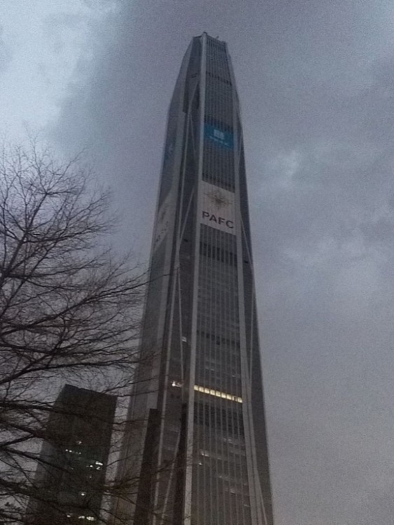 ping-an-finance-center.thumb.jpg.66c98388ee382657ffe877aaf7706e71.jpg