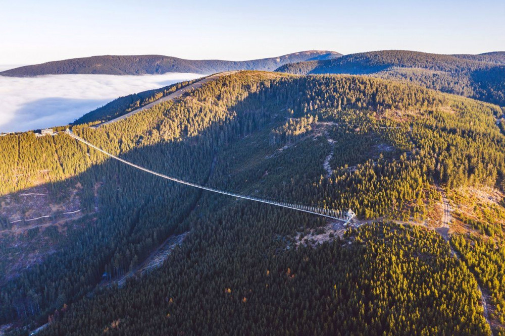 sky_bridge_3_retina1200x1200shrink_onlyq85_aeac7ea331_8937d19f66.jpg